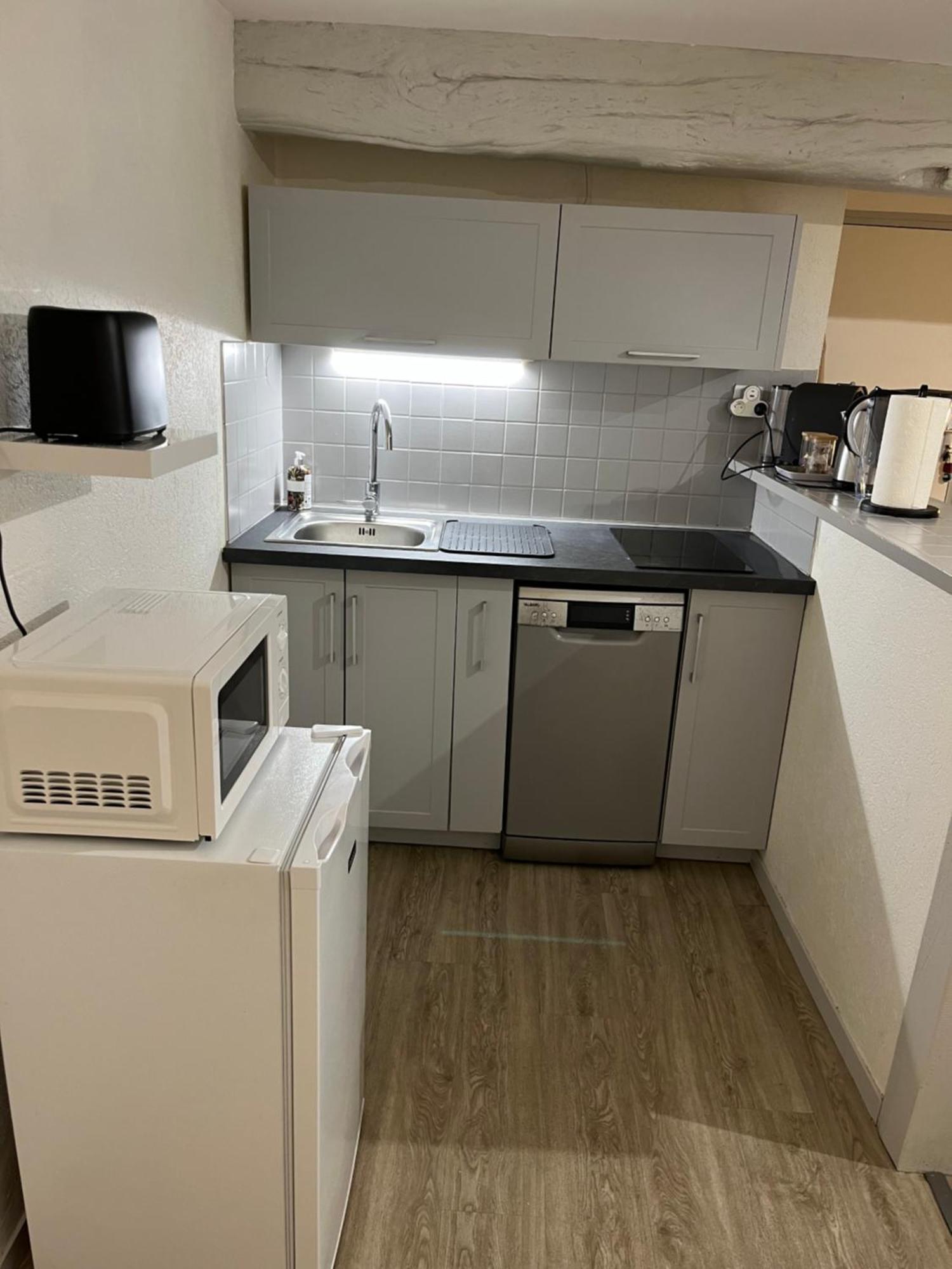 Le Cosy Du Marche Notre-Dame Apartment Поатие Екстериор снимка